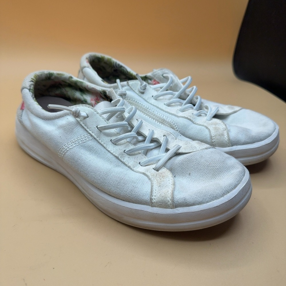 Hey Dude Karina Coconut Canvas Sneaker Lace-Up Casual Shoe Women's Size 6